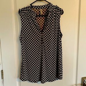 Black and white zip front tab shoulder slinky top sleeveless business casual